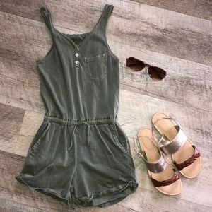 Girls romper super cute! Size 6/6x